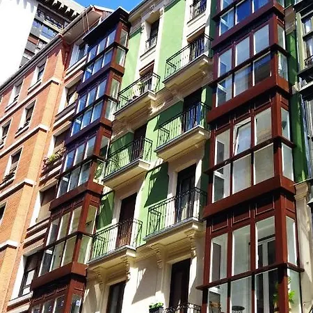 Hall Vi By Aston ビルバオ