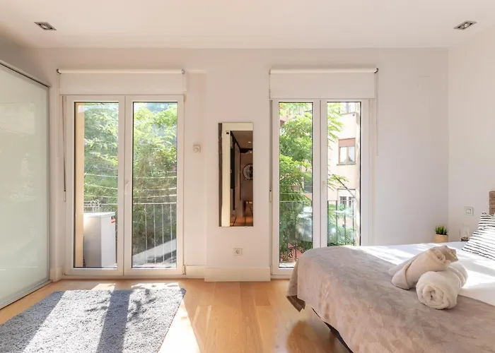 Hall Vi By Aston דירה