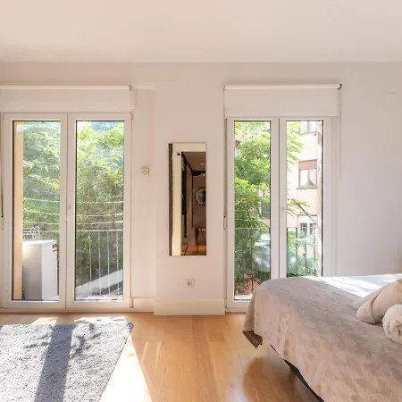 Hall Vi By Aston Apartamento